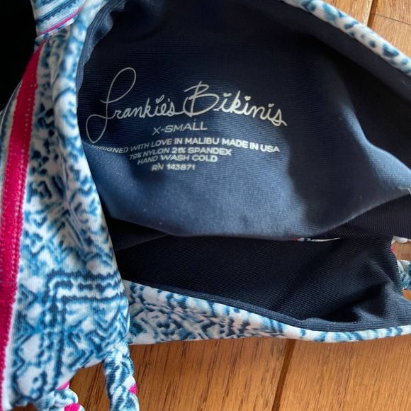 Frankie’s Bikinis‎ Bottom - Picture 2 of 7